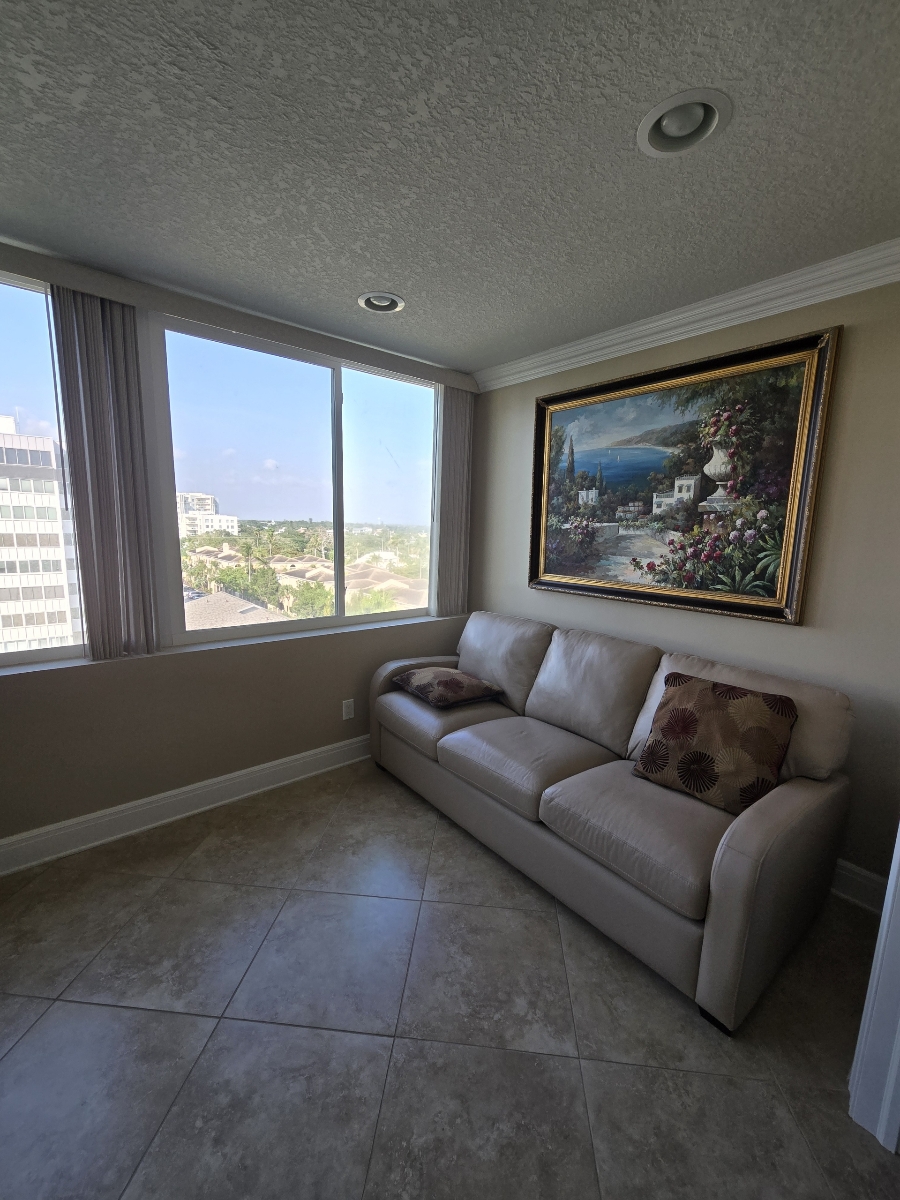 Lounge with City Views