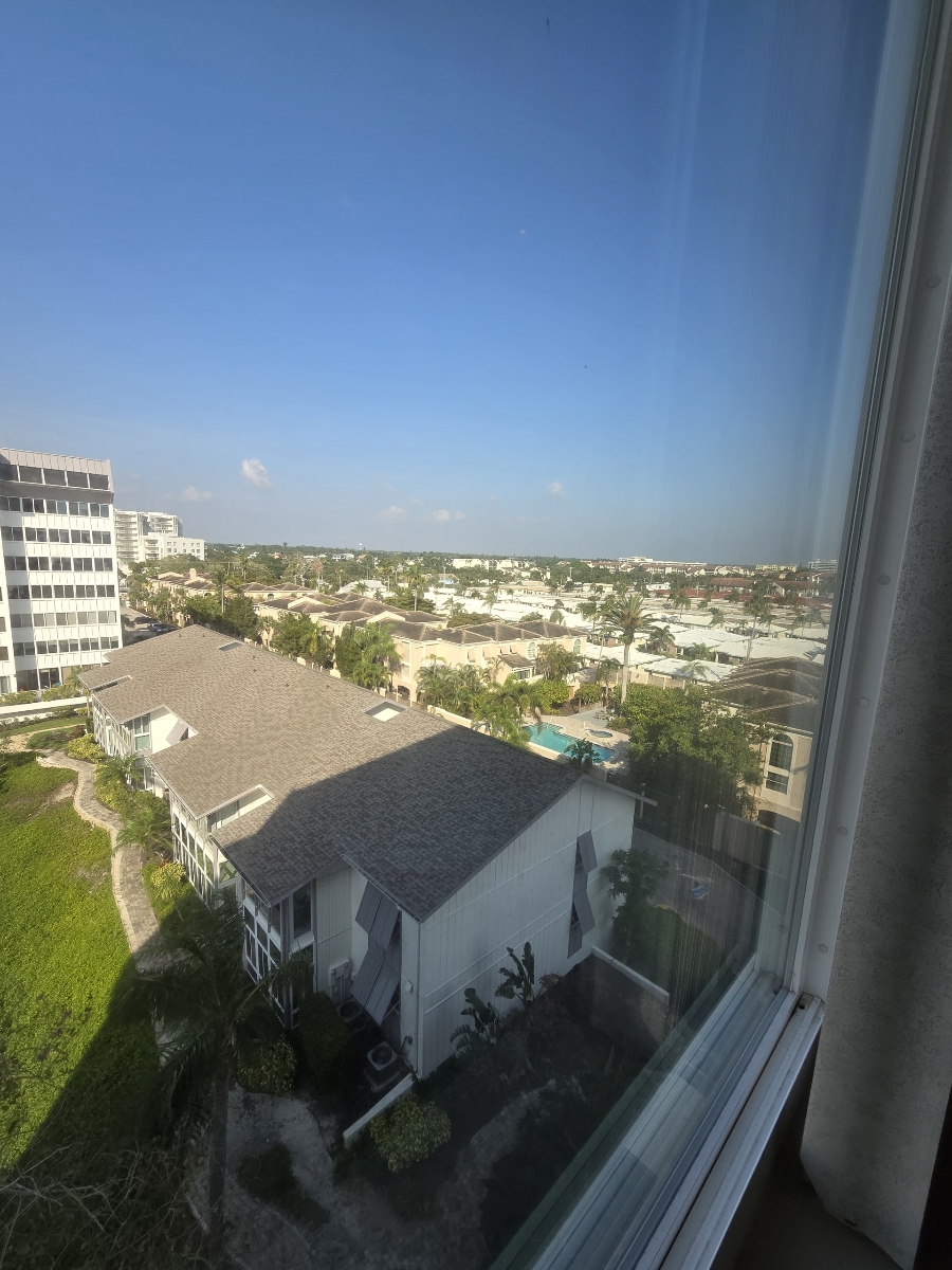 Stunning City & Coastal Views